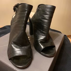Vince Camuto